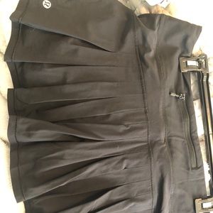 NWT LULELEMON circuit breaker skirt